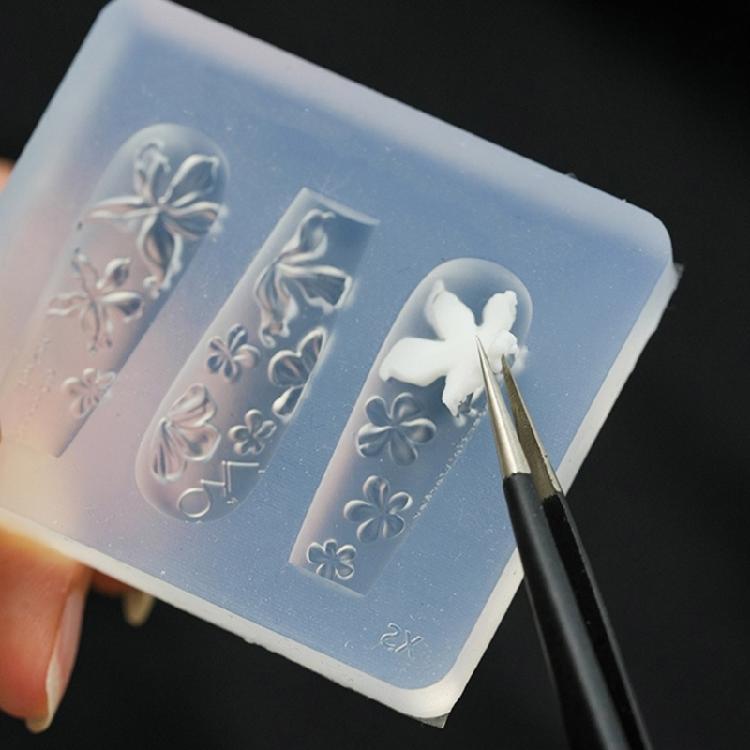 Multipurpose Nail Art Template Tool Stylish Silicone Nail Art Molds Embossing Carving Templates for Nail Enthusiasts