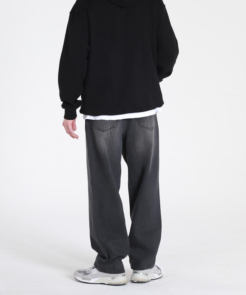 ESN Washed Single-Pleat Tapered Denim Black