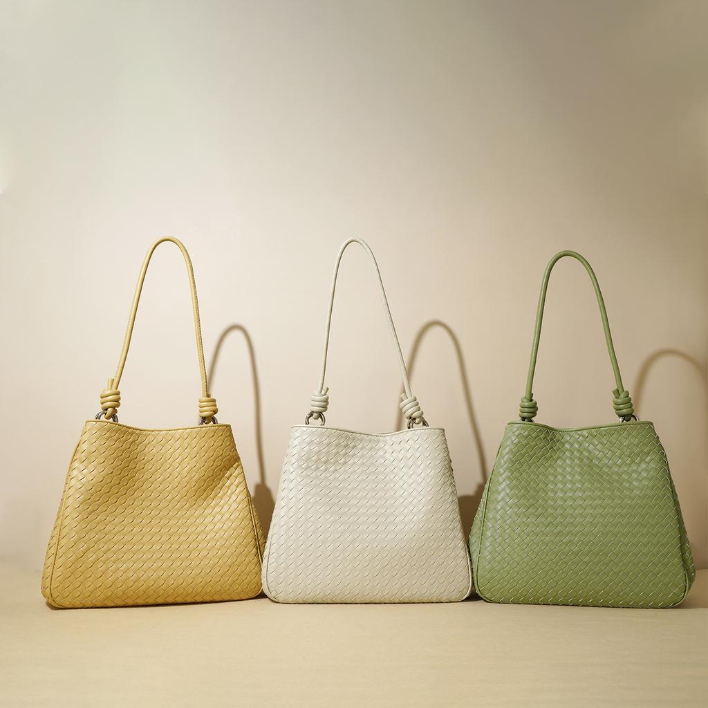 New Bag Women's Cowhide Shoulder Messenger Bag Women's Versatile Big Bag Fashion Knot Tote Bag