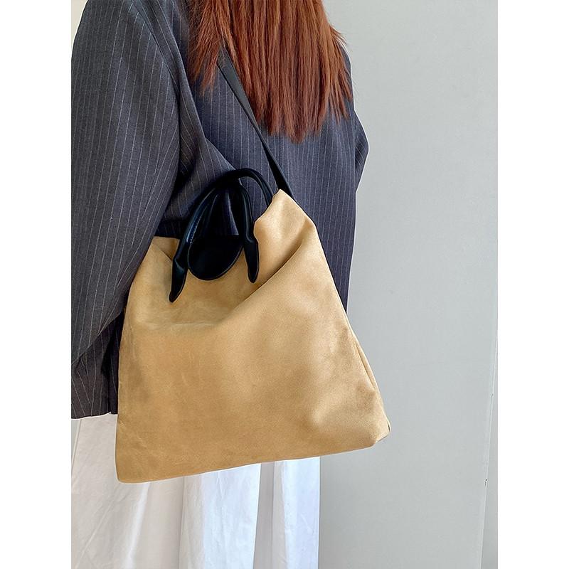 Ielgy Autumn Winter Matte Suede Portable Large-Capacity Commuter Messenger Bag