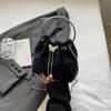 Nischen-Design tragbare kleine Tasche Damen Sommer neue Mode ausländischer Stil Ketten-Umhängetasche Pendler-Beuteltasche