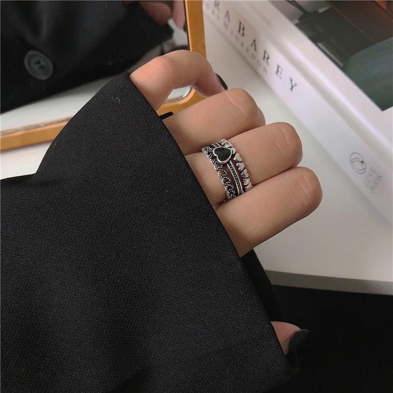 Elegant Copper Heart-themed Finger Ring For Women With Chic Adjustable Fit