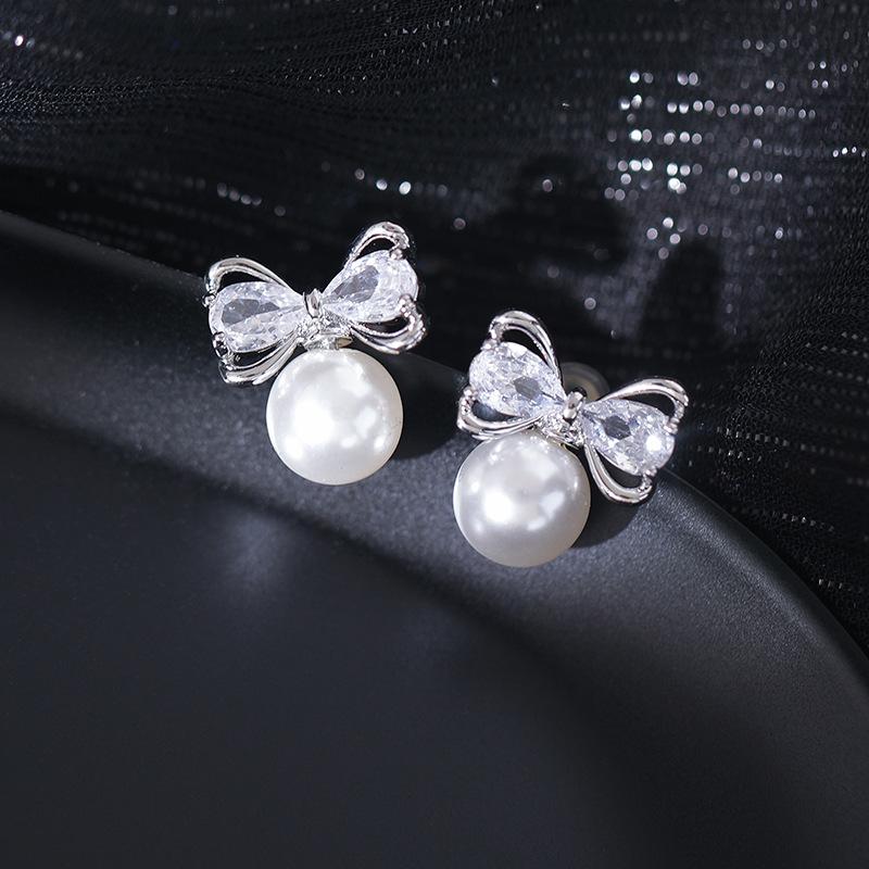 Metal Rhinestone Bow Faux Pearl Stud Earrings Women's New Luxury Elegant Design Zircon Party Accessories