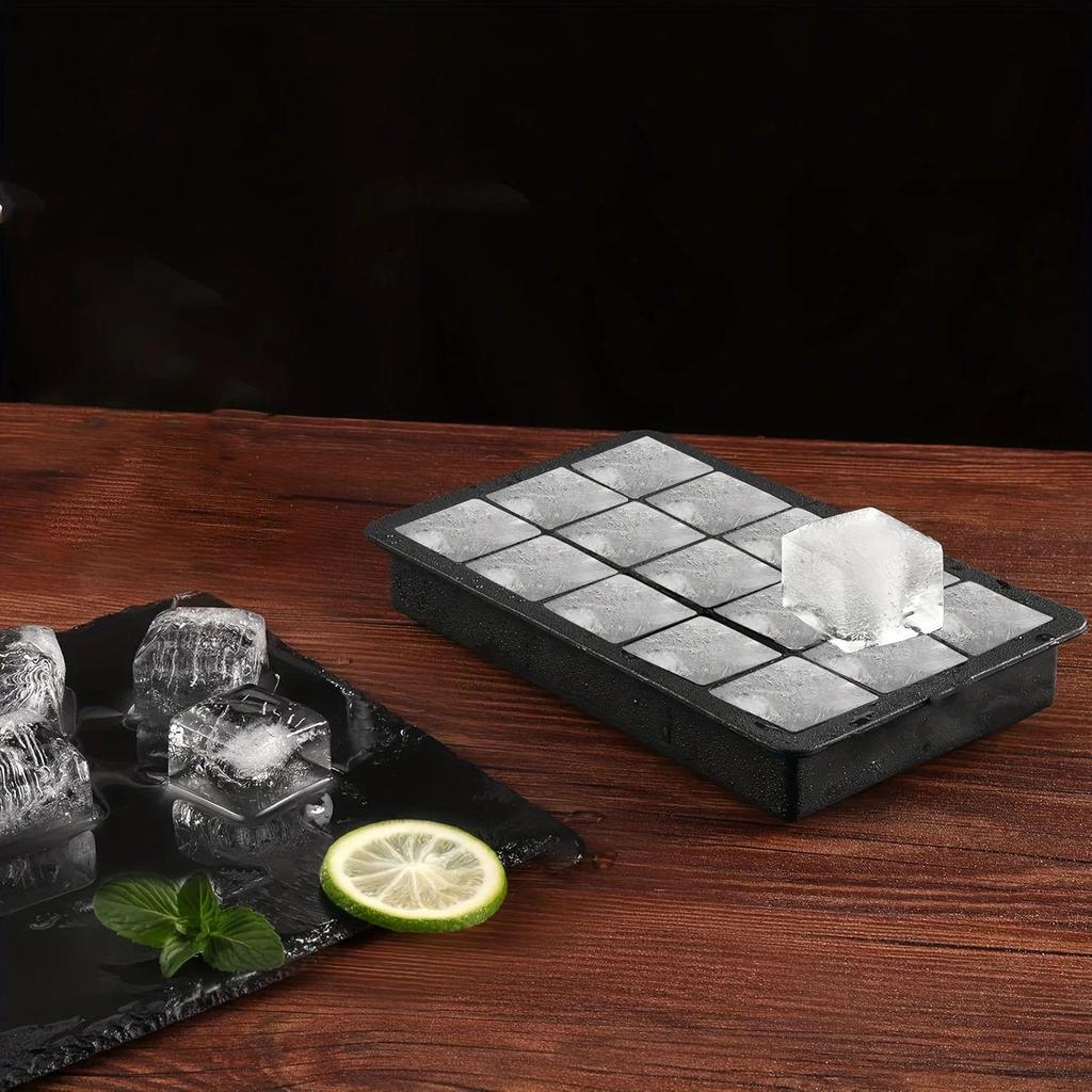 Silikon-Eiswürfelform mit 15 Fächern und Deckel - Lebensmittelechte Form für Whiskey & Cocktails