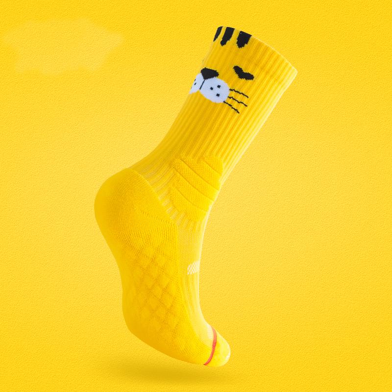 SPORT'S HOUSE Women's mid-tube sports socks Cartoon cartoon towel bottom non-slip outdoor mountain climbing riding tide socks
