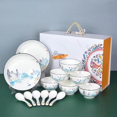 Stoviglie – Set di stoviglie