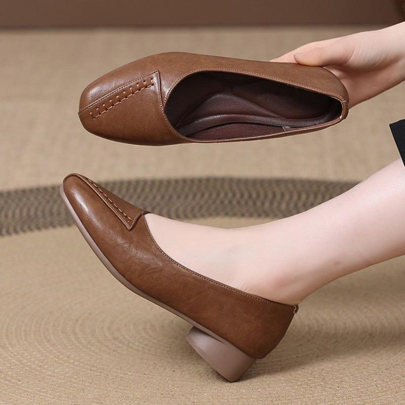 Soft Leather Shallow Mouth Single Shoes Women's Autumn Simple New Soft Sole Thick Heel Retro Comfortable Casual Shoes