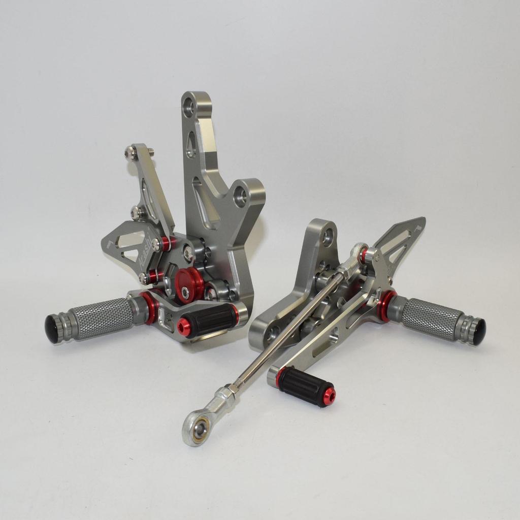 Kawasaki Ninja 250/400 Z400 18-23 Adjustable Rearset Footpegs