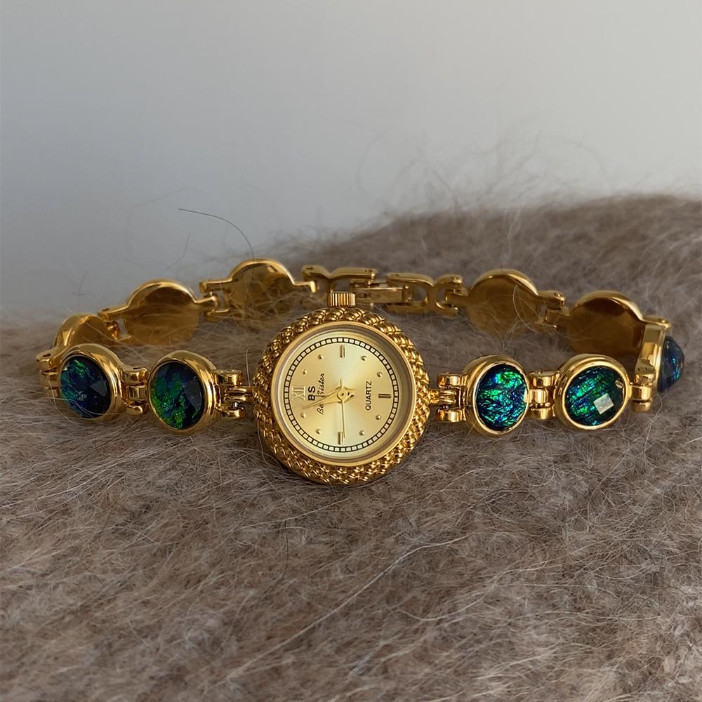 Light Luxury Women's Watches Waterproof Circular Dial Green Jewelry Bracelet Quartz Wristwatch High Temperament Ladies' Watch