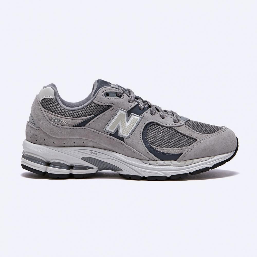 

New Balance М2002РСТ 235