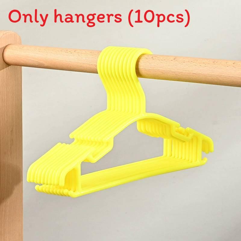 Plastic Hanger With Groove Design Suitable For Daily Home And Storage Clothing