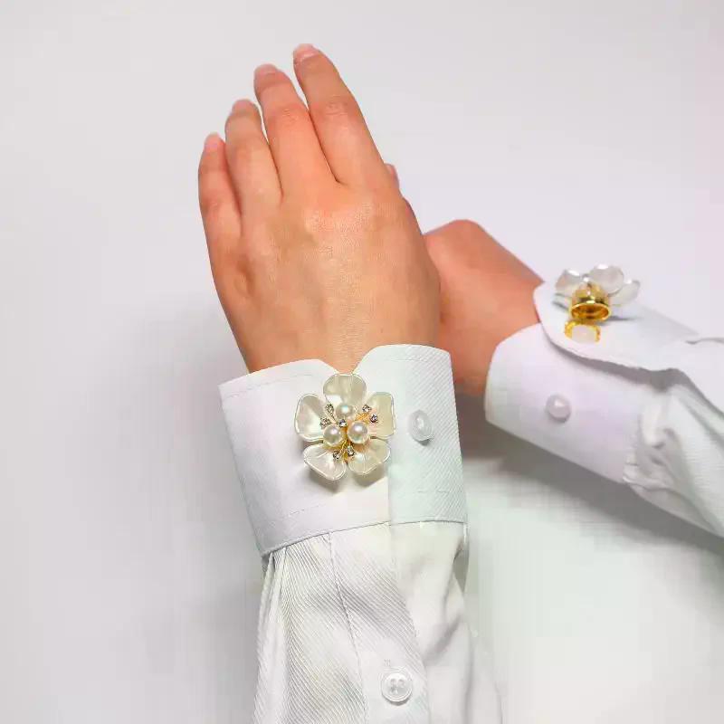2pcs Shirt Button Covers Floral Buttons Seamless Sewing Clip Decorative Shirts Dresses Fashion Button Clips Clothing Accessory