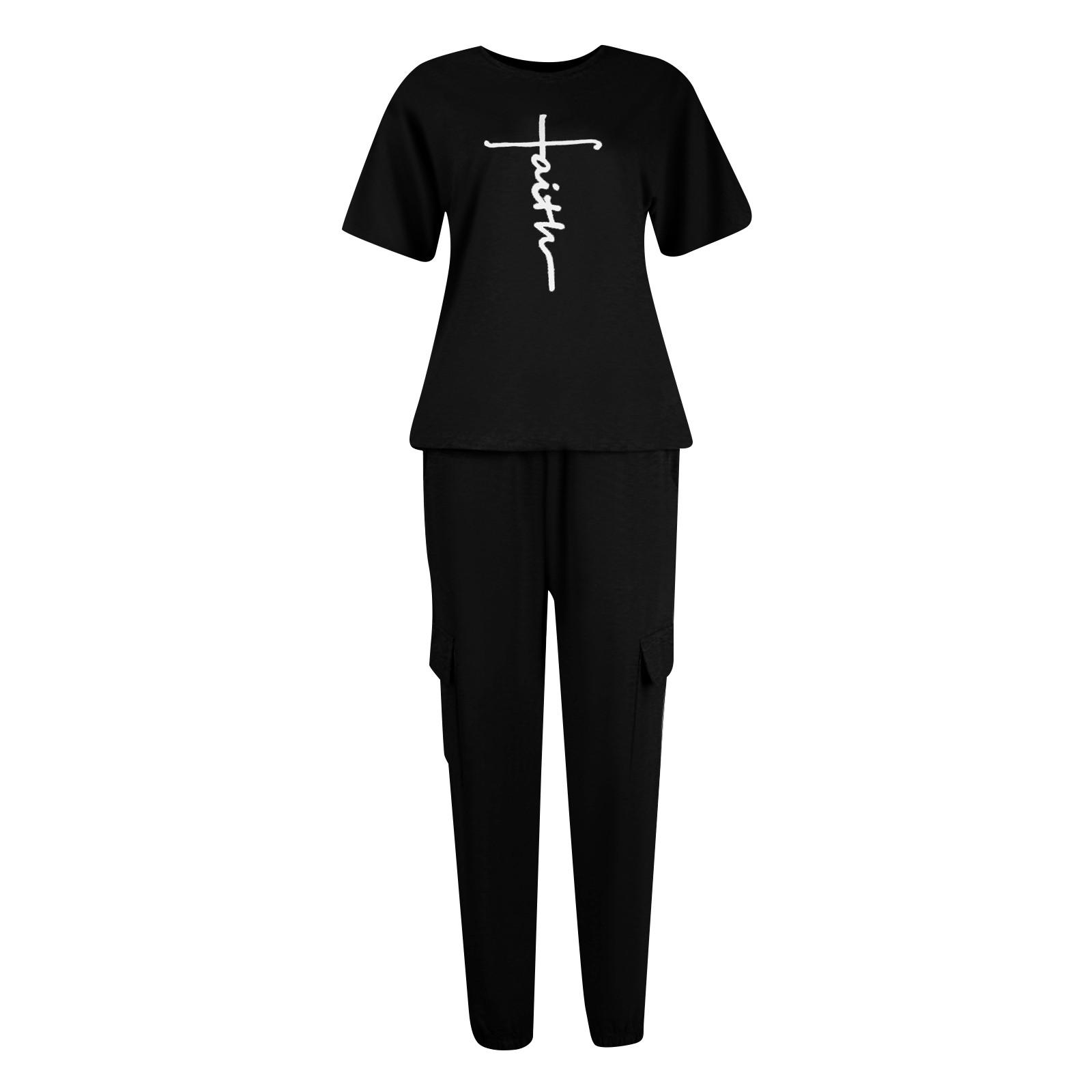 Женский топ с монограммой и короткими рукавами — фото 4