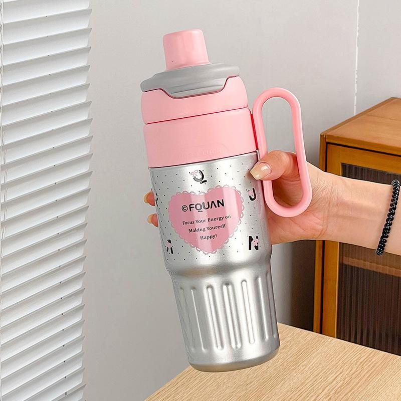 

Thermos cup Large capacity straw water cup Girls high value new Big Mac cold ice cup Single cup