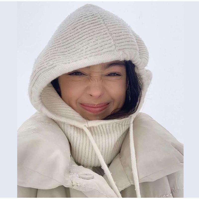 Ear Protection Hat One-piece Ladies Solid Color Knitted Warm Hat Multi-color Optional Hooded Scarf Autumn and Winter New Hat