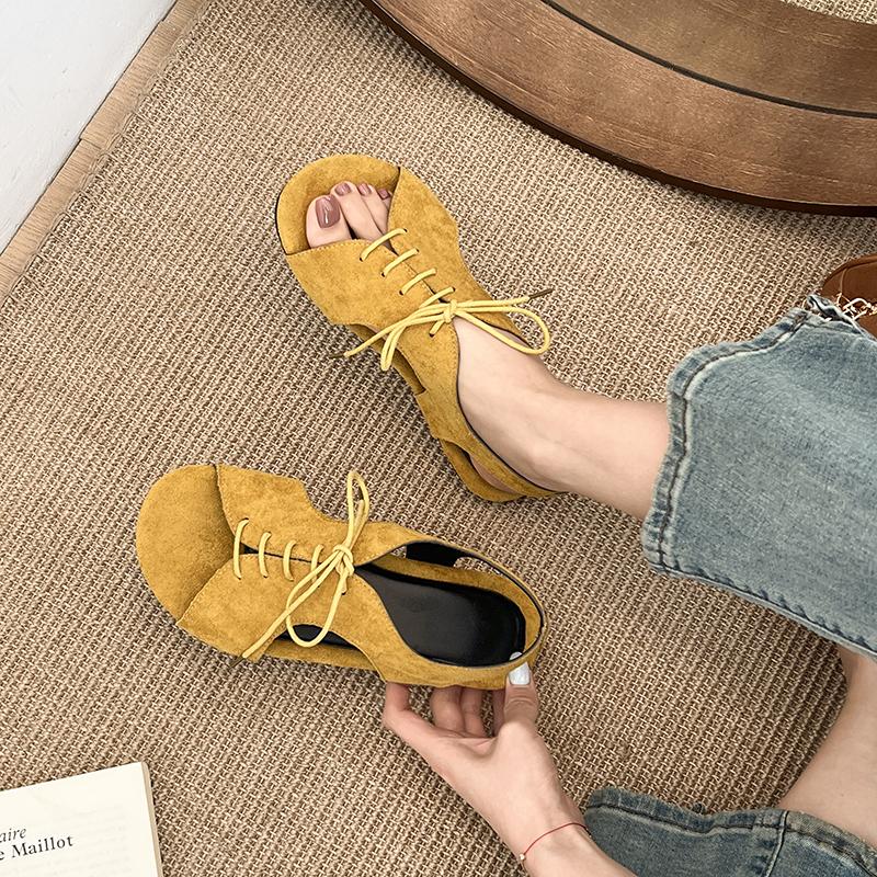Fashion Open Toe Strappy Sandals Women Summer New Fashion Versatile Vintage Square Toe Lace-Up Soft Sole Flat Shoes Outside Wear