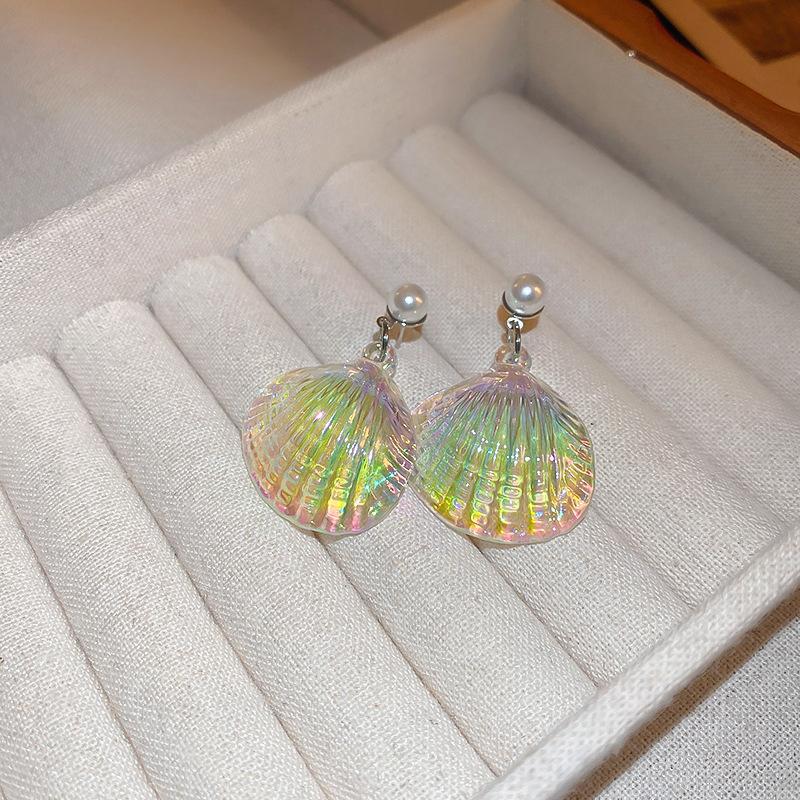 Bohemian seaside vacation wind shell fringed earrings dopamine personality stud earrings niche sweet earrings