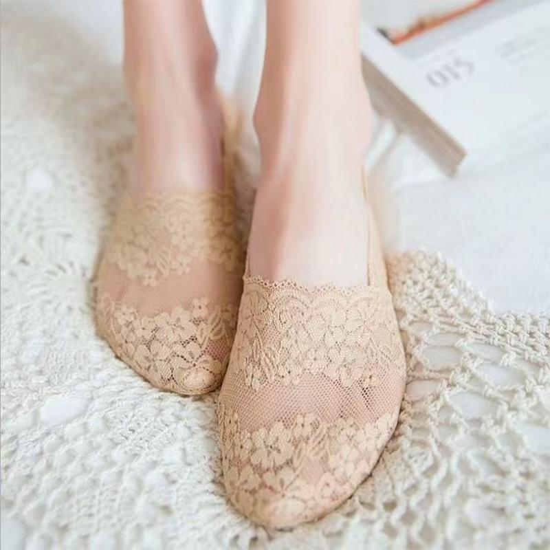 5 Pairs of WOMEN'S Spring/summer Sweat Absorbing Deep Necked Silicone Anti Slip Thin Cherry Blossom Lace Boat Socks
