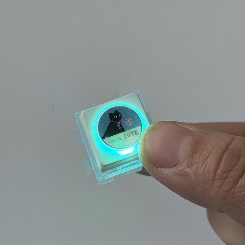 Sestavitelný Keycap Kočičí oko Lesklý Klíčenka s tlačítkem pro uvolnění stresu Zábavné Tlačítko mechanické klávesnice Prstový klíčenka pro dekompresi