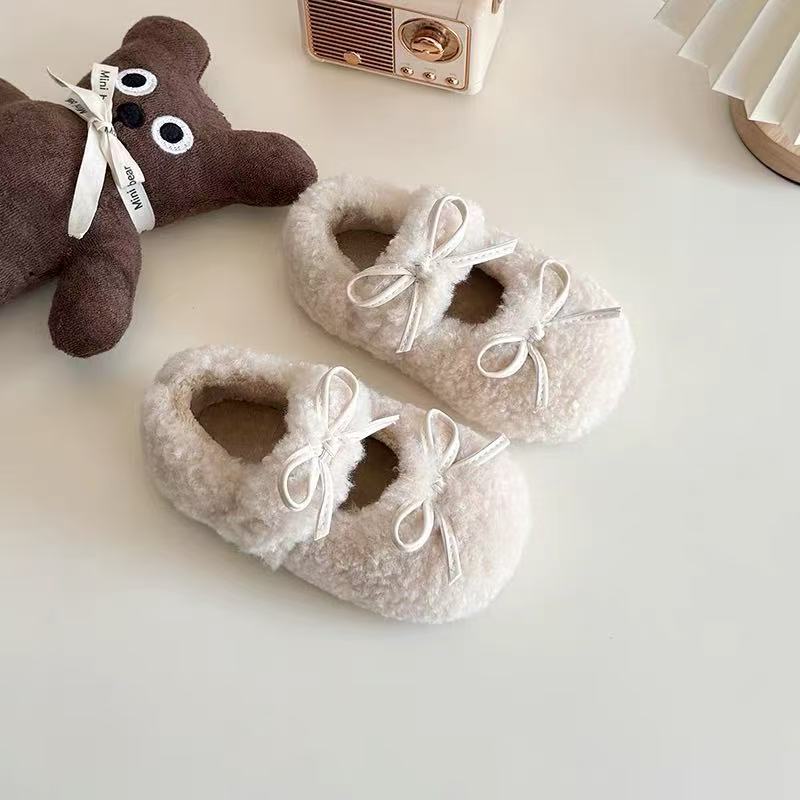 Children's Korean version of Mao Mao shoes 2025 winter new girls bow warm princess shoes soft sole warm Doudou shoes