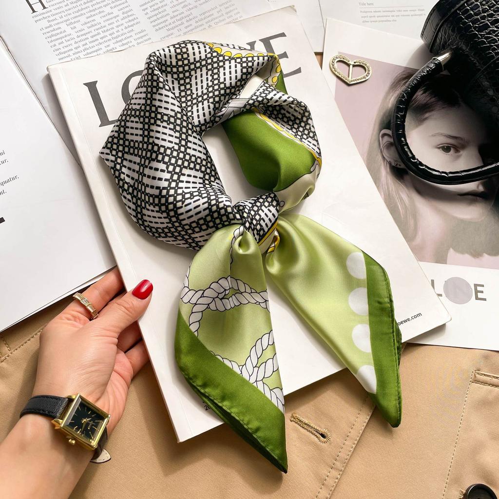 Blue and white temperament 71 small square scarf silk scarf women's new summer thin versatile fashion simple high-end scarf