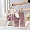 Completo Autunnale da Bambina con Fantasia Floreale a Pois e Fiocco, con Pantaloni Lunghi