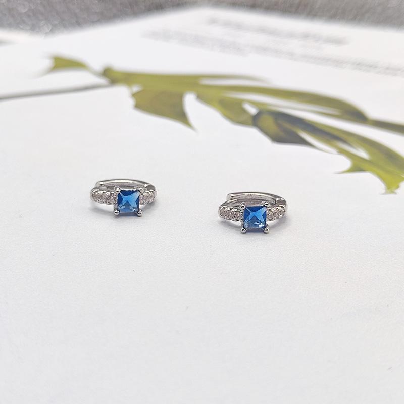 Elegante mehrfarbige Zirkon-besetzte Zuckerwürfel-Ohrringe für Damen