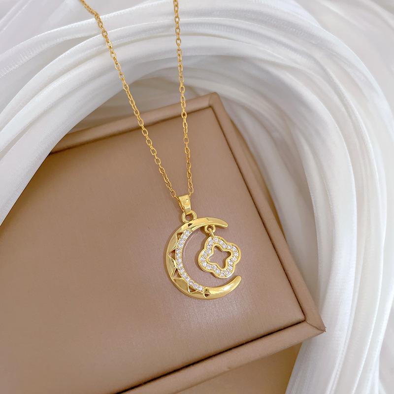 Moon Lucky Grass Full Diamond Light Luxury Temperament Gorgeous Full Diamond Necklace Female Versatile Clavicle Chain Titanium Steel