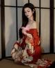 Dámské japonské kimono a yukata šaty pro formální fotografování