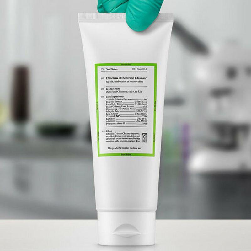 Effectum D: Solution Cleanser 135ml