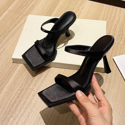 Sapatos de mulher – Sandálias de salto