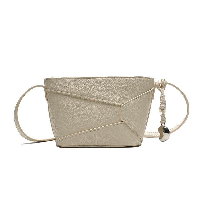 Small Bag Women's New Niche Design Bucket Bag High-end Fashion Versatile Shoulder Messenger Bag