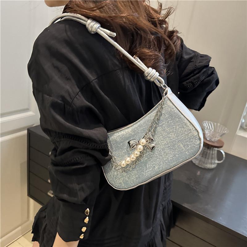 Premium French bag women's bag fashion butterfly shoulder handbag niche design hand carry armpit bag