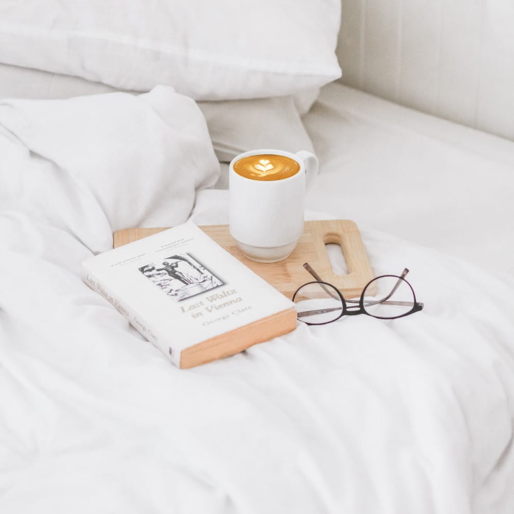 Cotton hotel sheet 140 x 280 without a elastic band, plain white