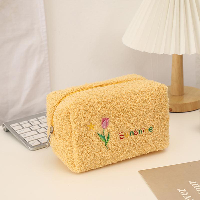 New Plush Storage Bag, Golden Fragrance Makeup Bag, Large Capacity, High-end Toiletries, Portable Travel Japanese Makeup Bag