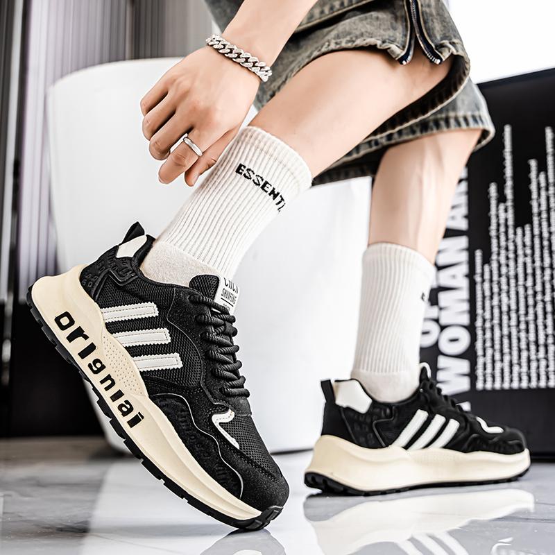 Yeni Moda Erkek Dört Mevsim Rahat Ayakkabılar Öğrenciler Erkek Çocuklar Trend Yumuşak Taban Nefes Alabilir Günlük Koşu Spor Ayakkabıları