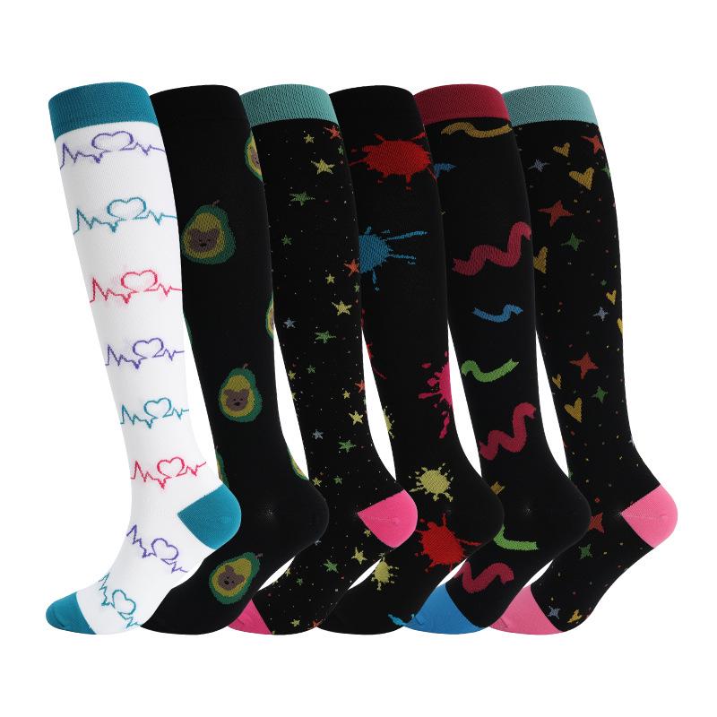 6 Paare Kombi: Gemusterte Kompressionssocken zum Laufen, für Yoga und Sport - Schweißabsorbierend, atmungsaktiv, schnelltrocknend, Wadenstrümpfe für den Herbst