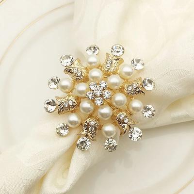 Lot de 10 ronds de serviette élégants, simples et luxueux, en forme de flocon de neige et de perles, porte-serviettes en métal pour décoration de table et accessoires de mariage