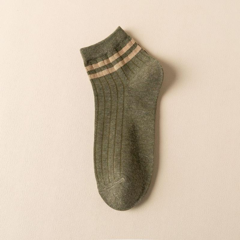 Men Spring and Summer New Two Bar Simple Sports Cotton Breathable Sweat Absorbing Short Tube Socks