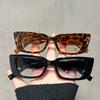 Übergroße Damen-Lesebrille Trendige Mode Kleine quadratische Fernsicht-Brille für Herren Retro Blaulichtfilternde Brille