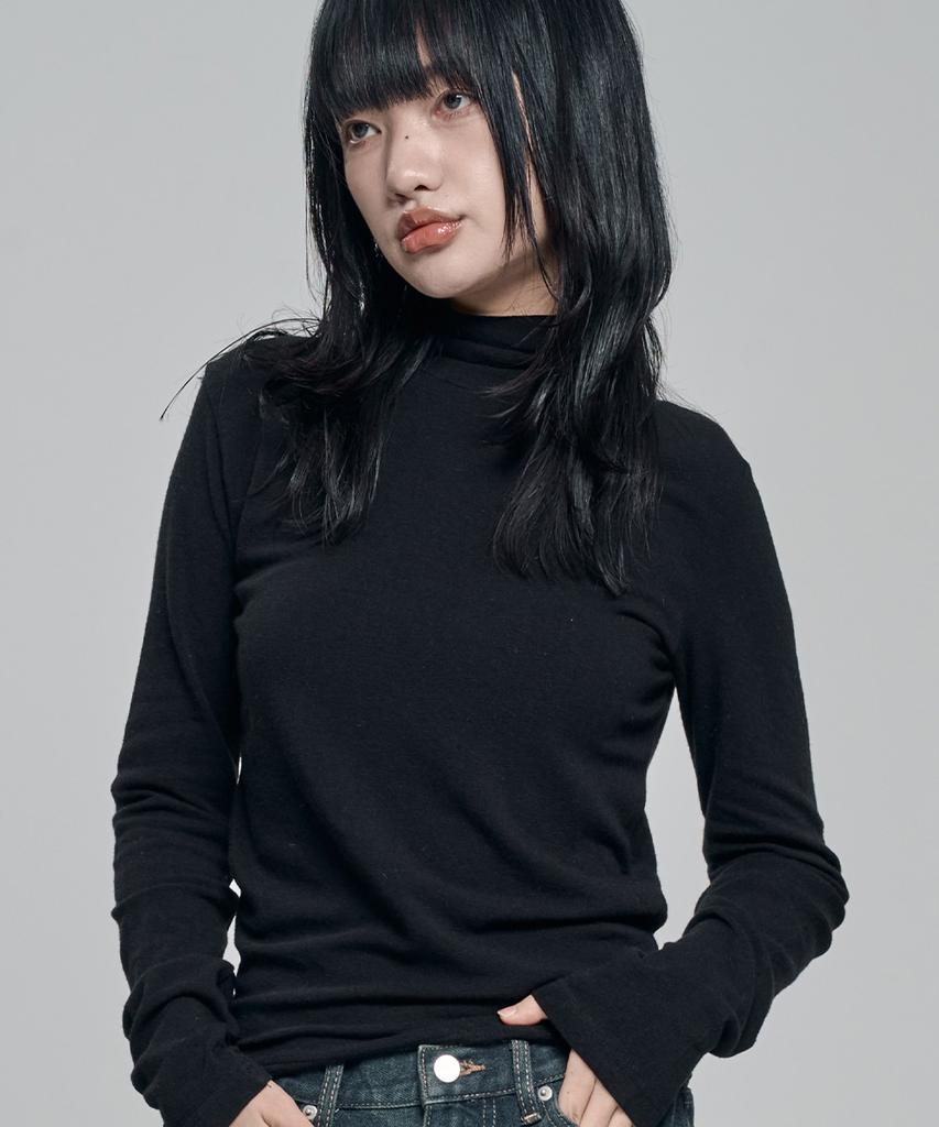 CHICKS High-Neck Layered Long Sleeve Black