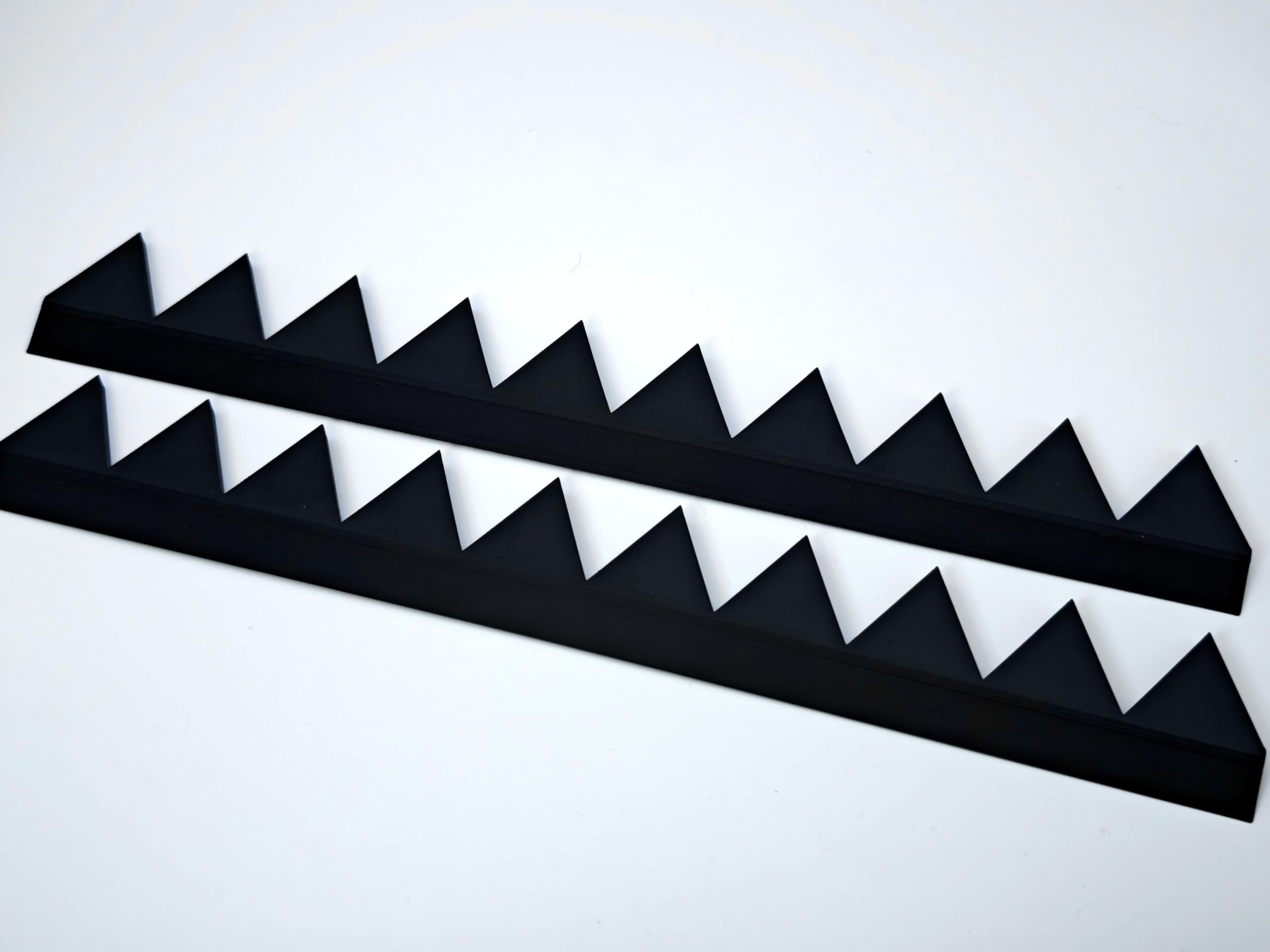 

эффективный аэродинамический сделанный из соединяемых черных шевронных, устройство, АБС, (2 детали с 10 зубьями)