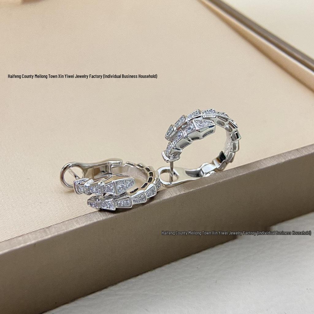 Elegant Snake-Shaped Earrings: Luxurious, Lightweight, Fashionable Diamond Ear Clips for Women