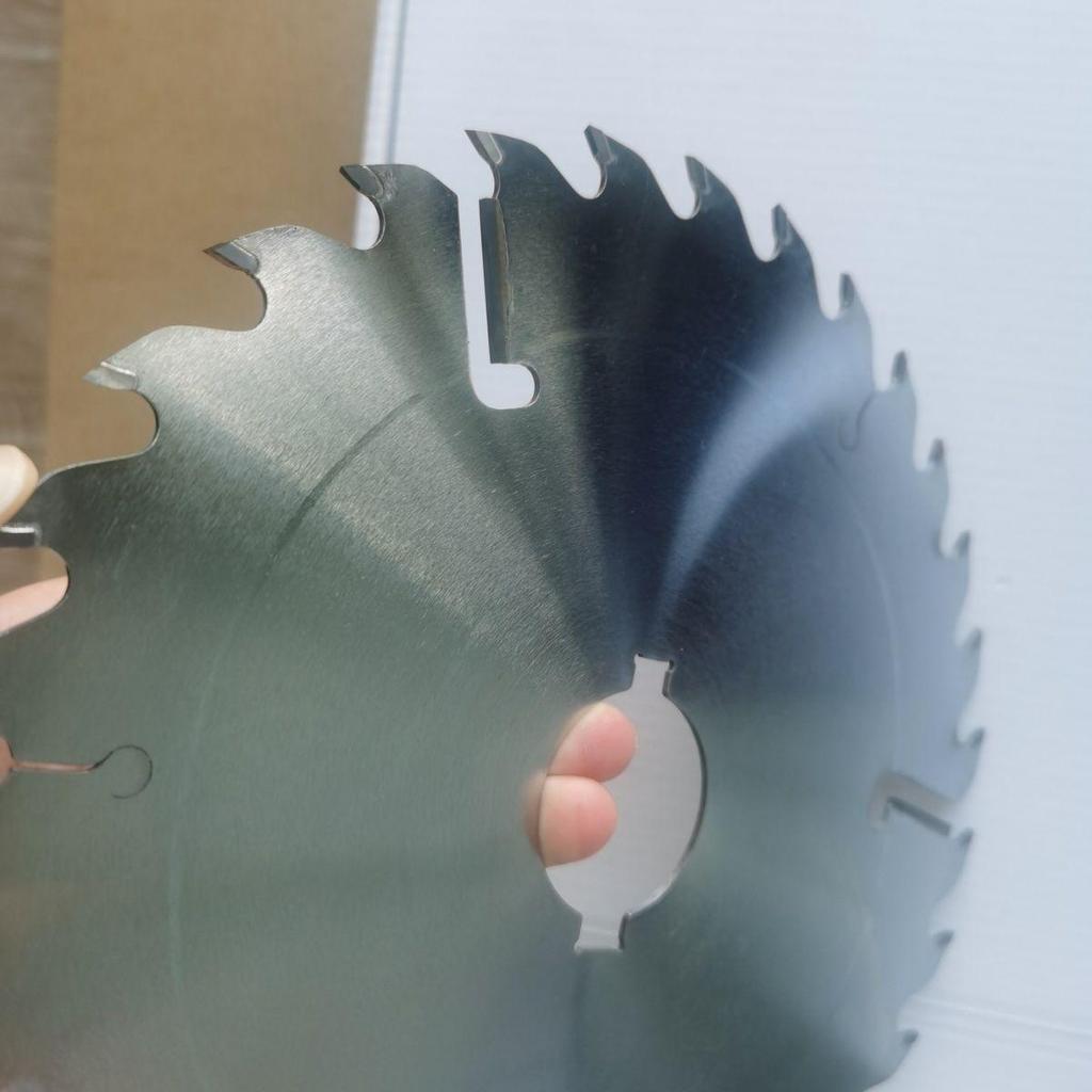 9-Zoll Importiertes Hartmetall-Mehrklingen-Holzbearbeitungs-Schaber-Sägeblatt - Extra Dick