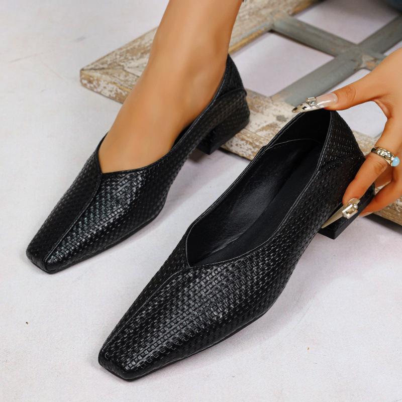 Französischer Platz erstes Jahr neue weiche Leder-Schuhe mit dickem Absatz Schlangenmuster einfach und vielseitig Mode mittelhoher Absatz tiefer Ausschnitt Temperament Einzel-Schuhe