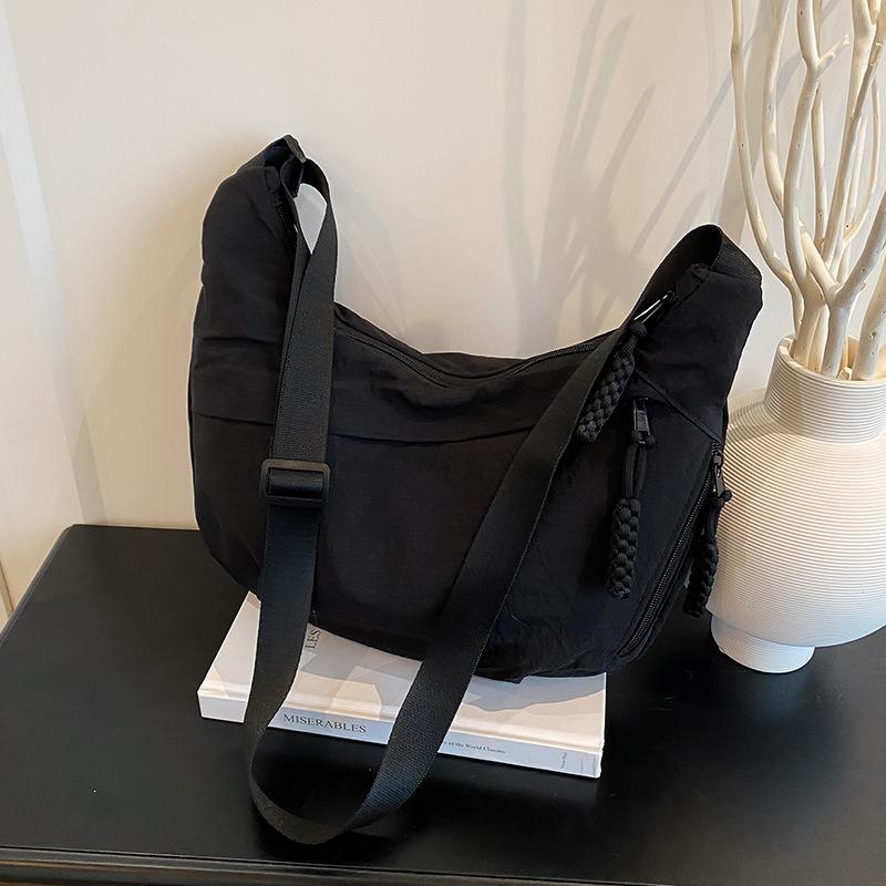 Lässige Knödeltasche, hochwertige Textur, vielseitige Umhängetasche mit großem Fassungsvermögen, neuer Damen-Klassiker für Pendler, trendige Stofftasche