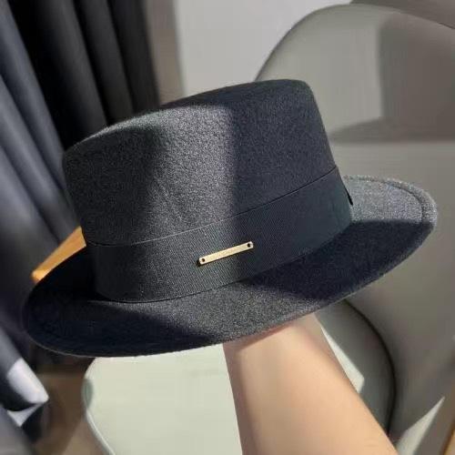 Élégant Fedora en laine d'inspiration française pour femme - Style vintage, design plat, parfait pour le printemps et l'automne