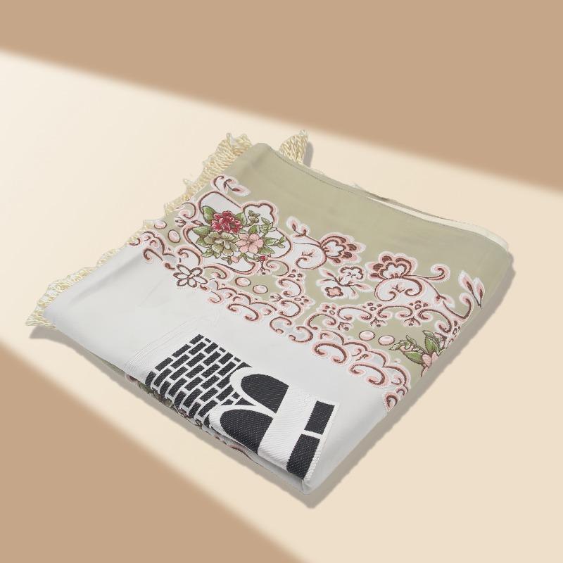 Islamic Retro-patterned Kneeling Small Rug, Easy-to-clean and Wear-resistant Muslim Prayer Carpet, Foldable Prayer Blanket