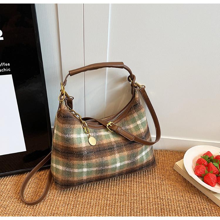 IELGY Autumn Winter Fashion Plaid Bag Woolen Plaid Contrast Color Small Square Bag High-End Messenger Shoulder Bag