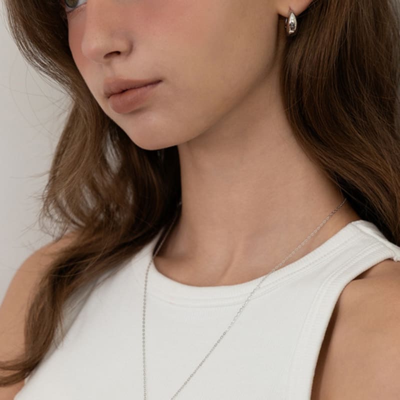 Tatiana (925 Silber) Gebogener Muschelanhänger Lange Halskette NZ2501